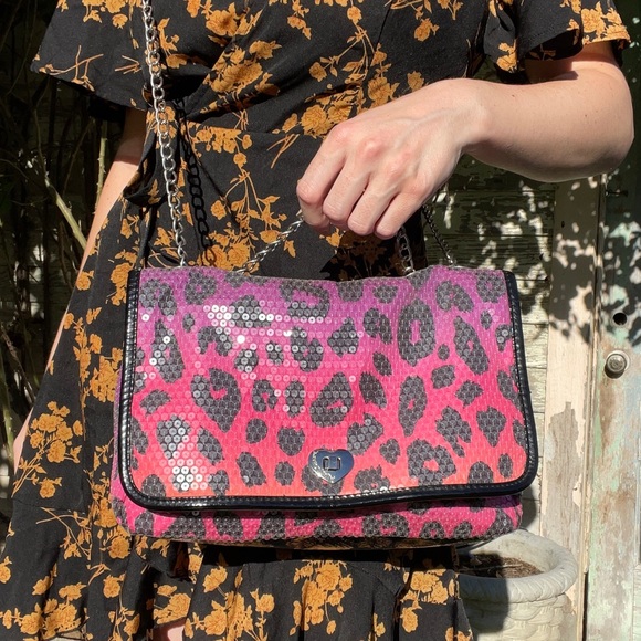 Betsey Johnson Handbags - Betsey Johnson Sequin Cheetah Heart Chain Convertible Crossbody Shoulder Bag